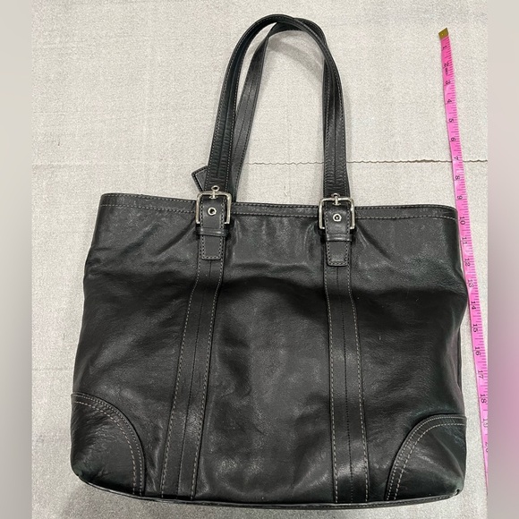 Coach Hampton Leather Tote bag, model A0872-F11202. - Picture 7 of 9